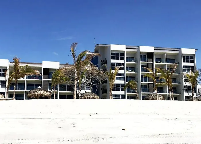 Playa Caracol, Beach Happy